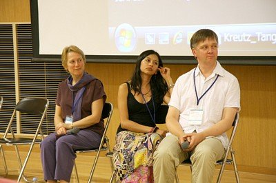 symposium9.jpg